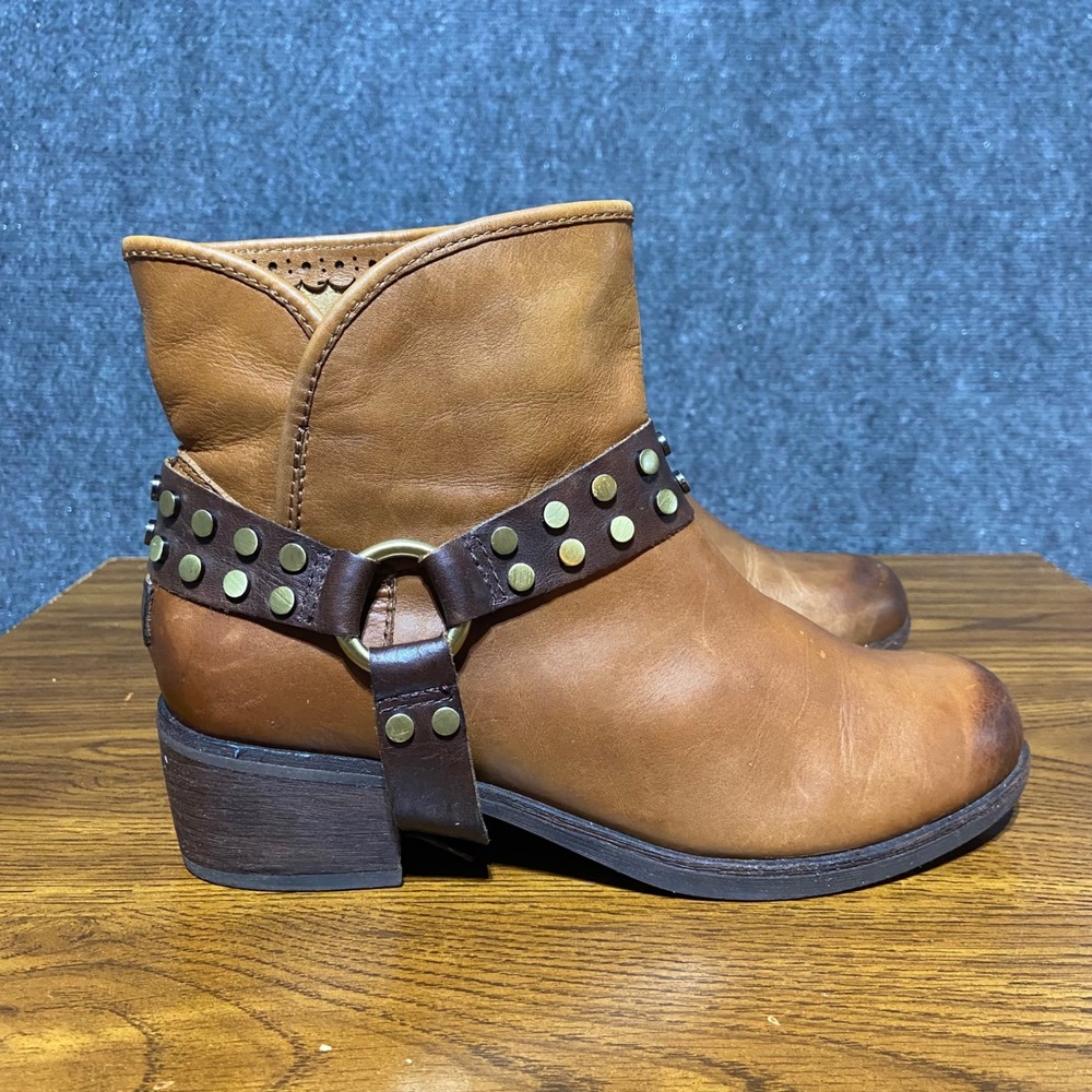UGG Australia Darling Womens Brown Leather Studded Harness Ankle Boots Size 7